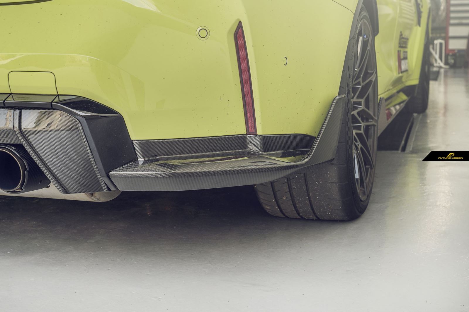 G80M3 G82M4 - M performance carbon Rear bumper Splitter 01